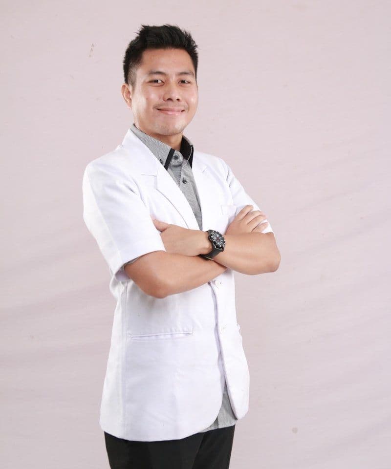 Dr. Omar Farouk
